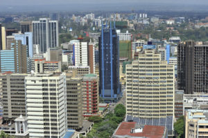 Distrito comercial empresarial de Nairobi, Kenia. Algunas ciudades inteligentes, como Nairobi, fueron levantadas sobre la infraestructura ya existente de las ciudades. Crédito de la fotografía: USAID East Africa Trade and Investment Hub.